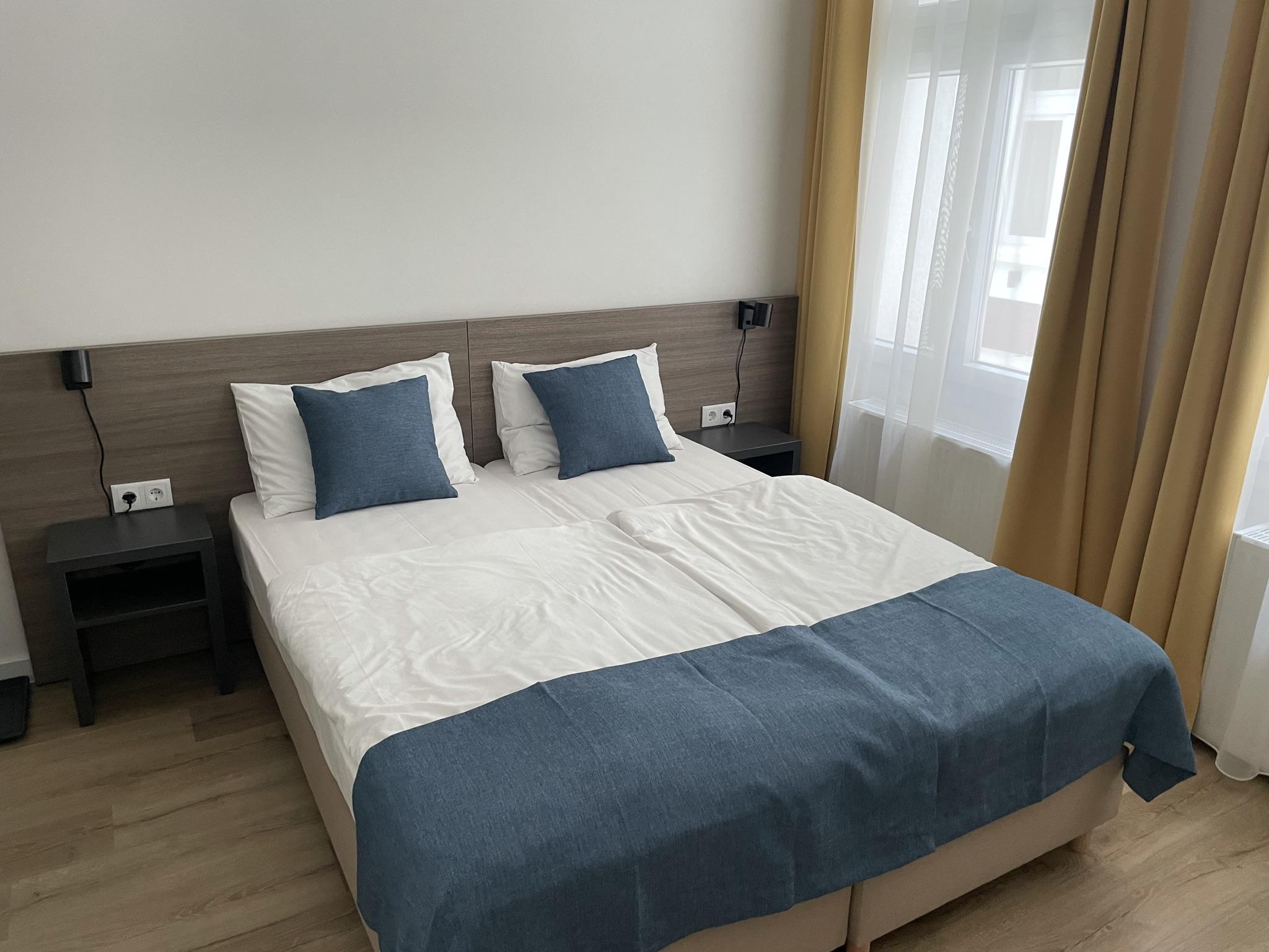 Res City Residence Hotel บูดาเปสต์ ภายนอก รูปภาพ