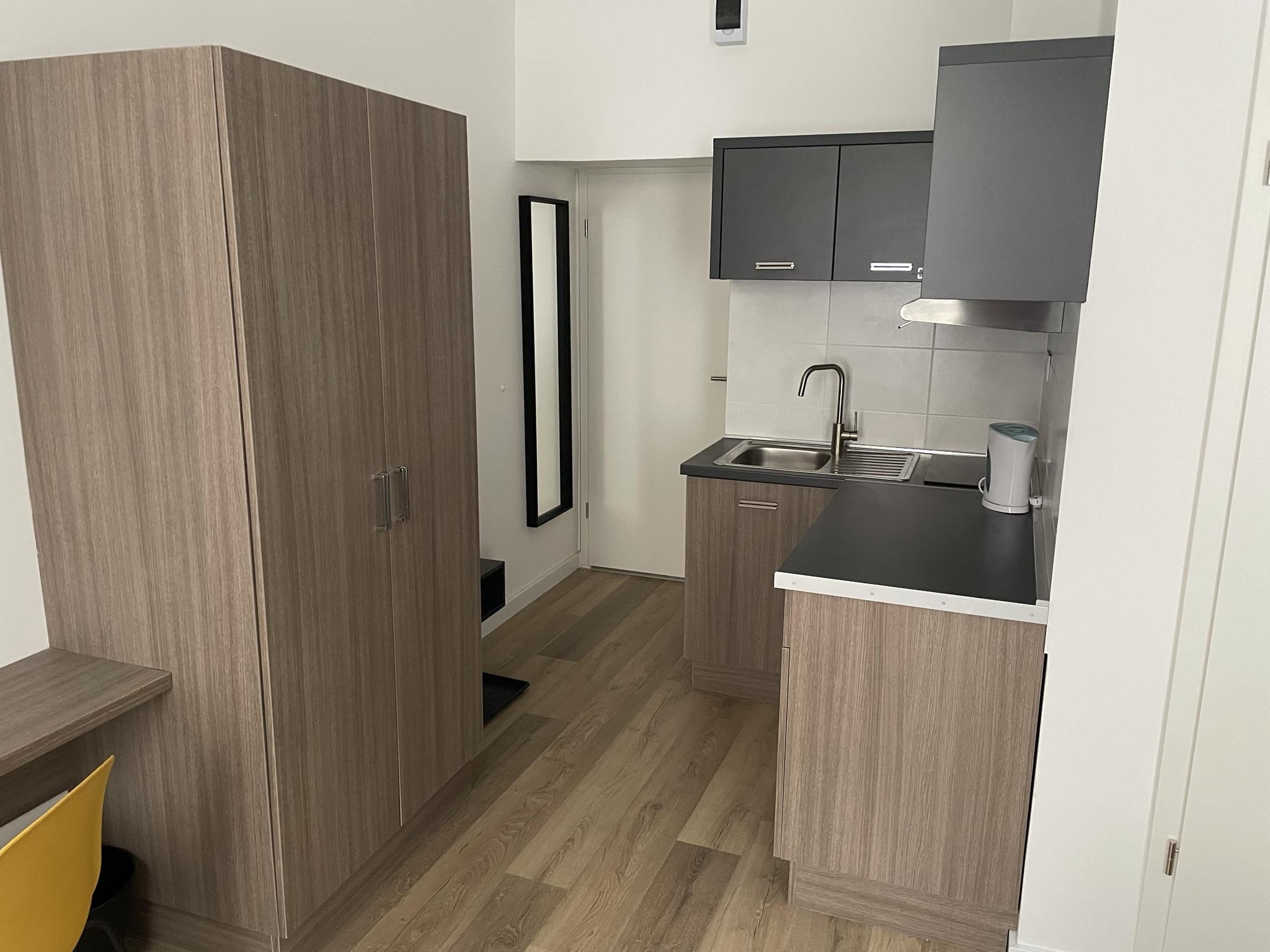 Res City Residence Hotel บูดาเปสต์ ภายนอก รูปภาพ