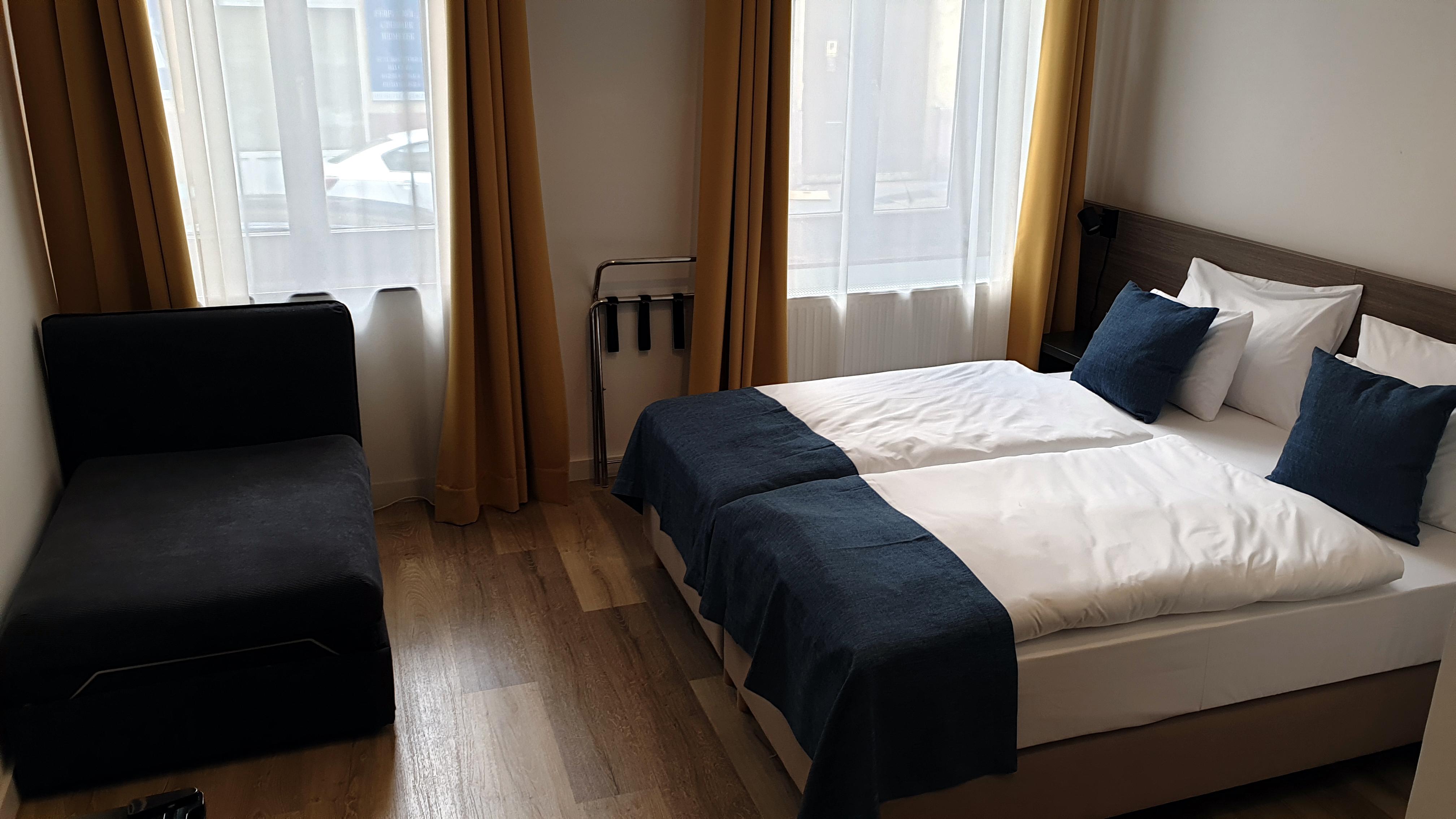 Res City Residence Hotel บูดาเปสต์ ภายนอก รูปภาพ