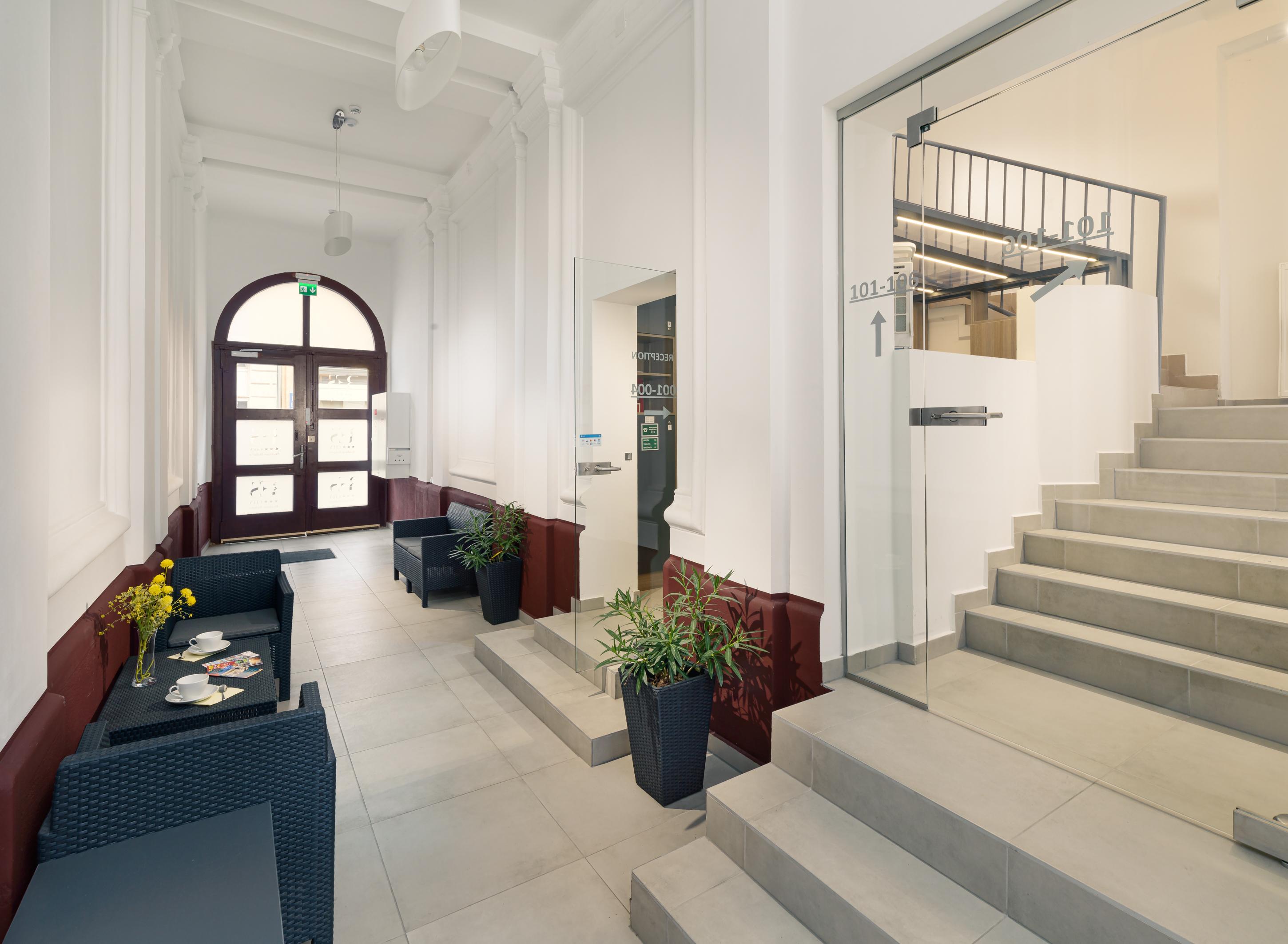 Res City Residence Hotel บูดาเปสต์ ภายนอก รูปภาพ