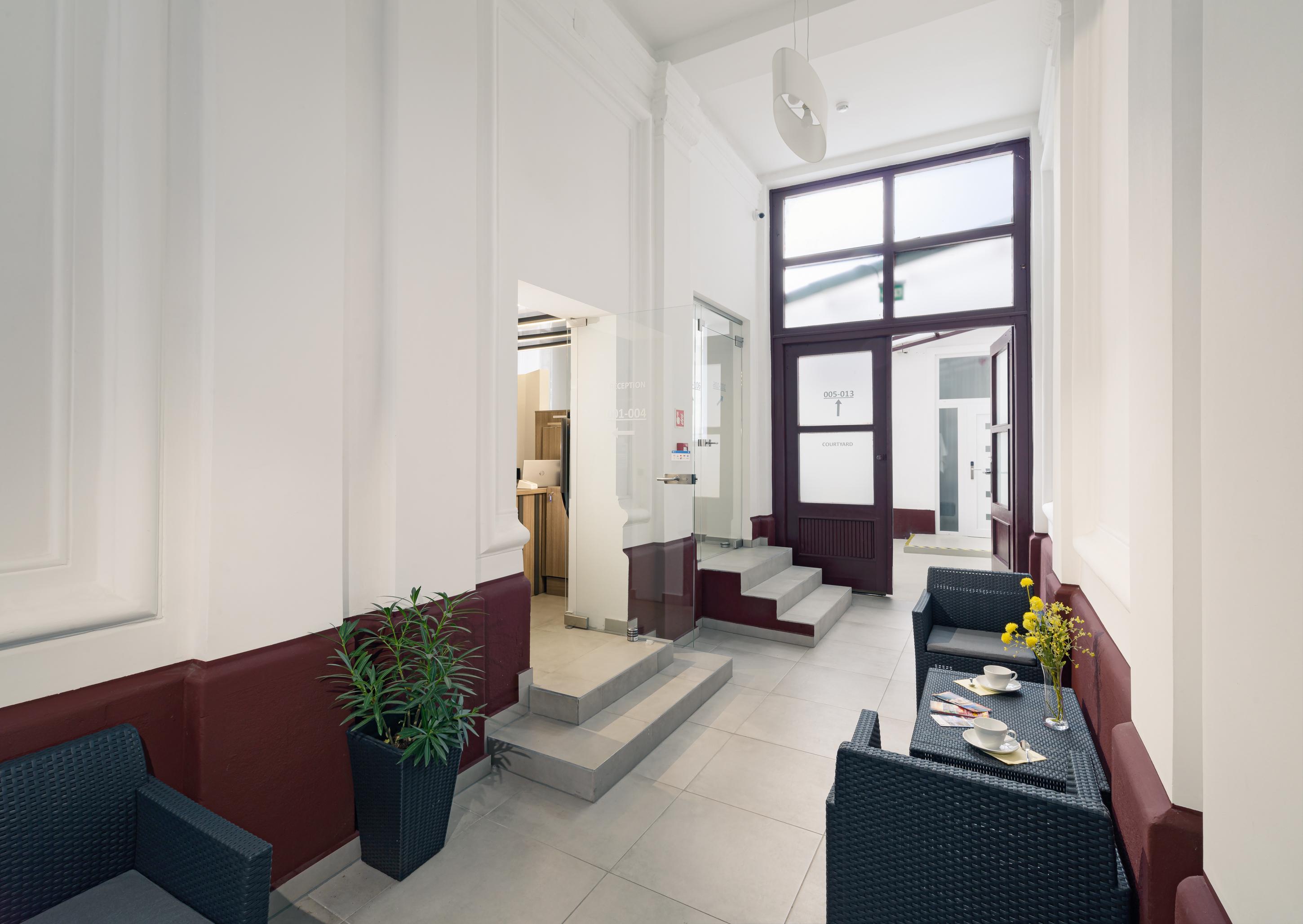 Res City Residence Hotel บูดาเปสต์ ภายนอก รูปภาพ