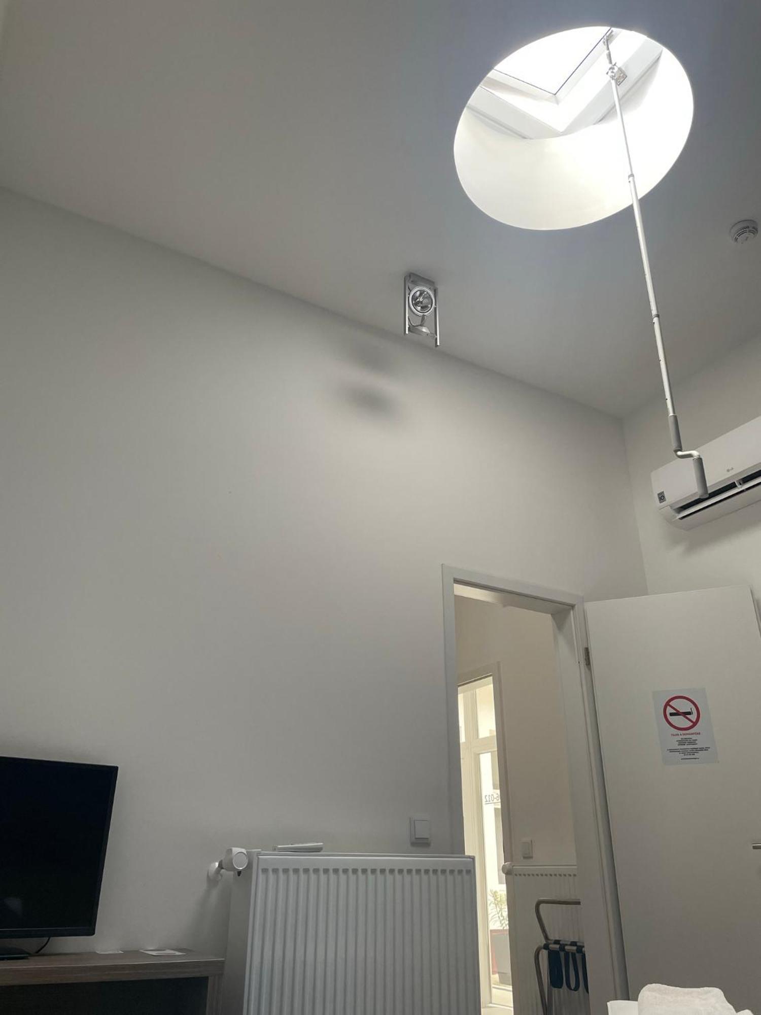 Res City Residence Hotel บูดาเปสต์ ภายนอก รูปภาพ